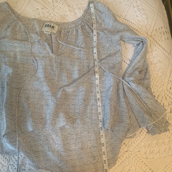 Stone Cold Fox Silk Top - Picture 6 of 9